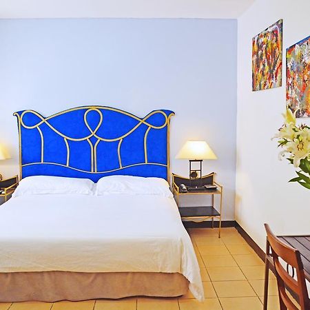Hotel Angel Azul Managua Exteriör bild