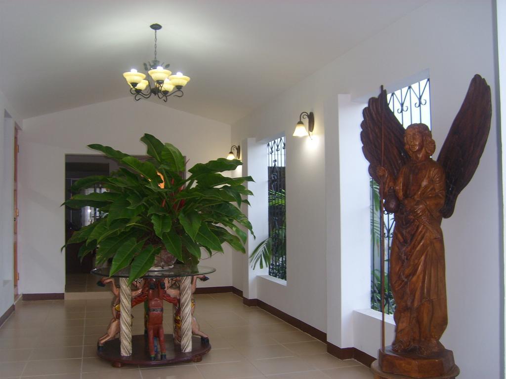 Hotel Angel Azul Managua Exteriör bild
