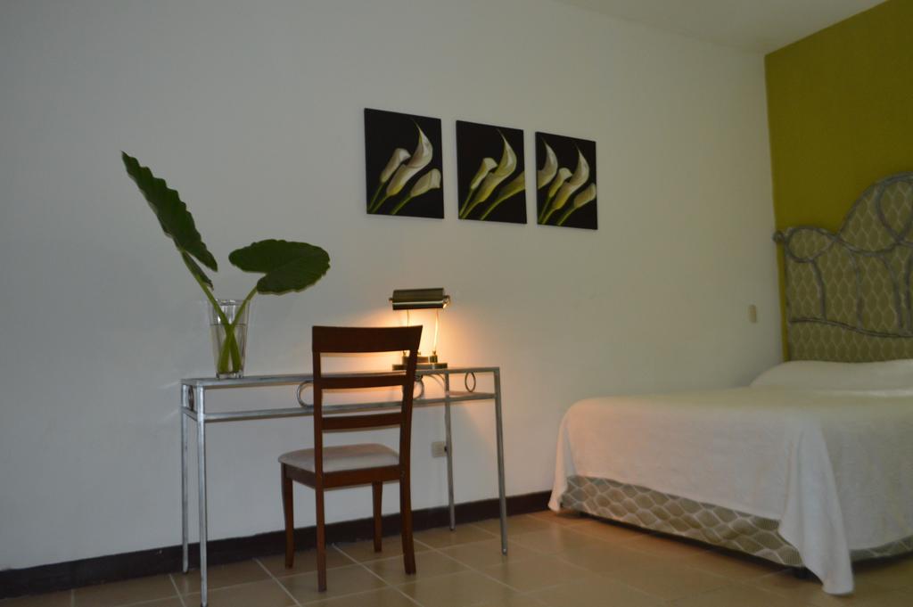 Hotel Angel Azul Managua Exteriör bild