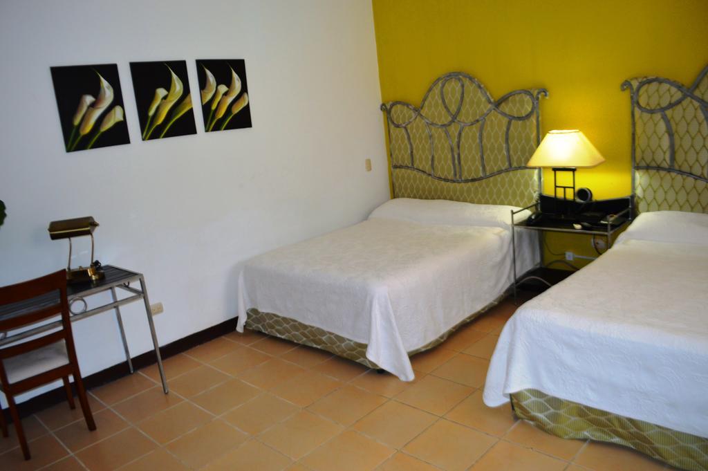 Hotel Angel Azul Managua Exteriör bild