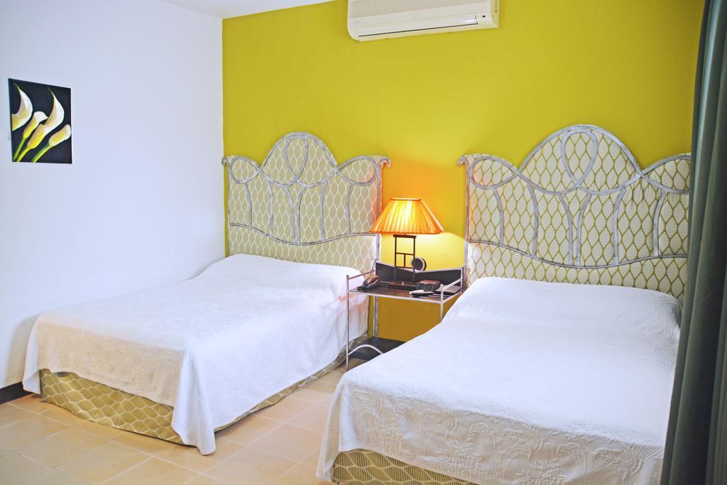 Hotel Angel Azul Managua Exteriör bild