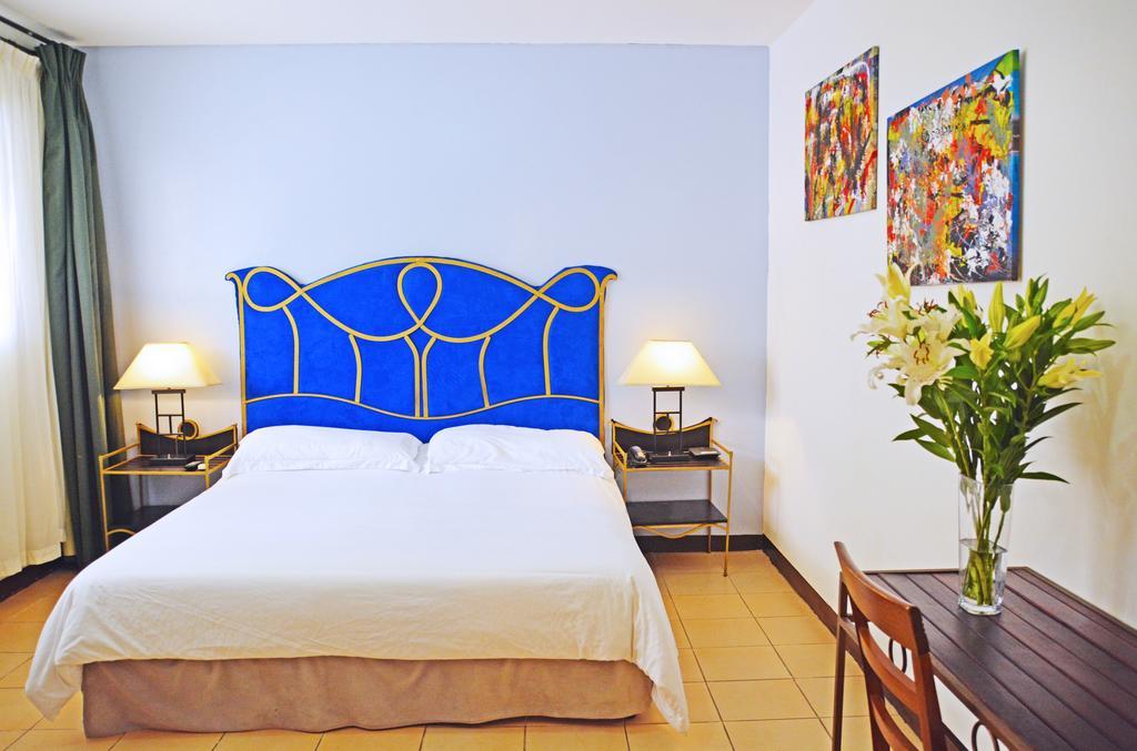Hotel Angel Azul Managua Exteriör bild